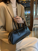 CARLA Retro Baget Omuz Çantası Siyah