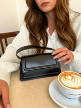 BLAIR Çıkarılabilir Askılı Baget Omuz Çantası Siyah